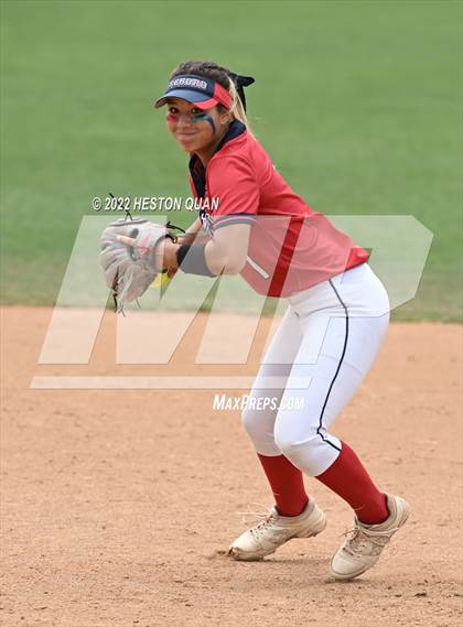 Thumbnail 2 in Bonita vs. Tesoro (CIF-SS D3 Final) photogallery.