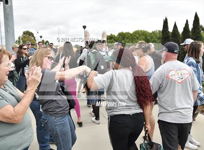 Thumbnail 2 in Bonita vs. Tesoro (CIF-SS D3 Final) photogallery.