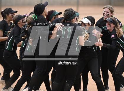 Thumbnail 3 in Bonita vs. Tesoro (CIF-SS D3 Final) photogallery.