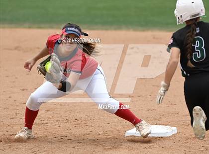Thumbnail 1 in Bonita vs. Tesoro (CIF-SS D3 Final) photogallery.