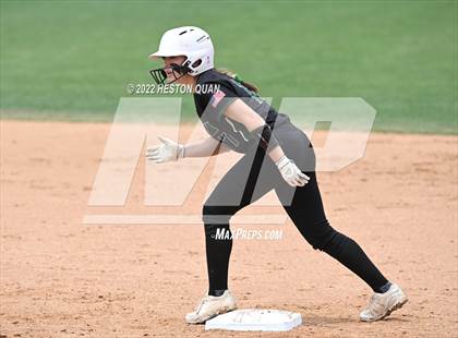 Thumbnail 3 in Bonita vs. Tesoro (CIF-SS D3 Final) photogallery.