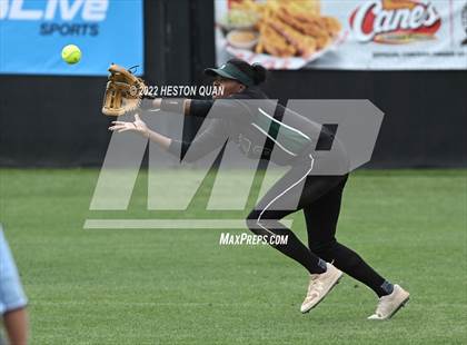 Thumbnail 2 in Bonita vs. Tesoro (CIF-SS D3 Final) photogallery.