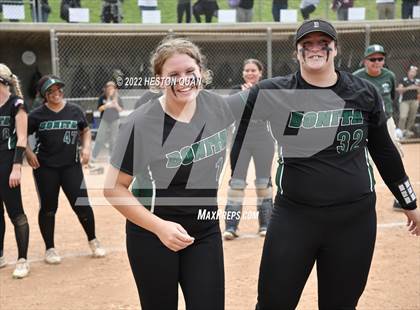 Thumbnail 3 in Bonita vs. Tesoro (CIF-SS D3 Final) photogallery.