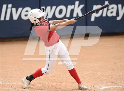 Thumbnail 2 in Bonita vs. Tesoro (CIF-SS D3 Final) photogallery.