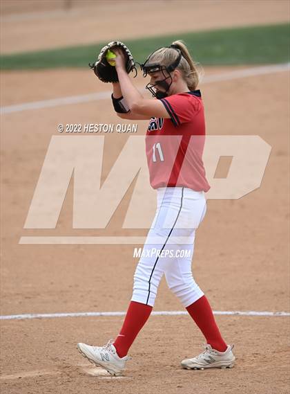 Thumbnail 2 in Bonita vs. Tesoro (CIF-SS D3 Final) photogallery.