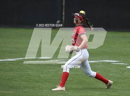 Thumbnail 2 in Bonita vs. Tesoro (CIF-SS D3 Final) photogallery.
