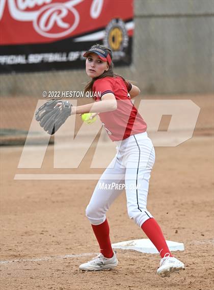 Thumbnail 1 in Bonita vs. Tesoro (CIF-SS D3 Final) photogallery.