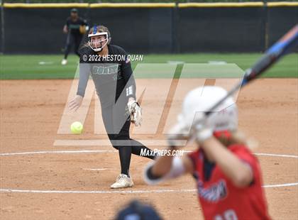 Thumbnail 1 in Bonita vs. Tesoro (CIF-SS D3 Final) photogallery.