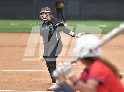 Thumbnail 2 in Bonita vs. Tesoro (CIF-SS D3 Final) photogallery.