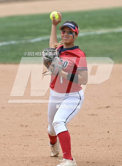 Thumbnail 1 in Bonita vs. Tesoro (CIF-SS D3 Final) photogallery.