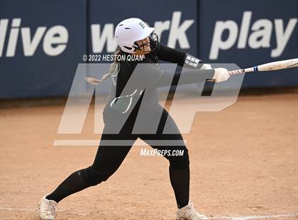 Thumbnail 1 in Bonita vs. Tesoro (CIF-SS D3 Final) photogallery.