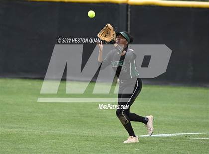 Thumbnail 3 in Bonita vs. Tesoro (CIF-SS D3 Final) photogallery.