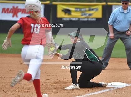 Thumbnail 3 in Bonita vs. Tesoro (CIF-SS D3 Final) photogallery.