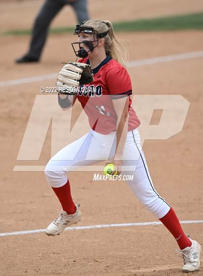 Thumbnail 1 in Bonita vs. Tesoro (CIF-SS D3 Final) photogallery.