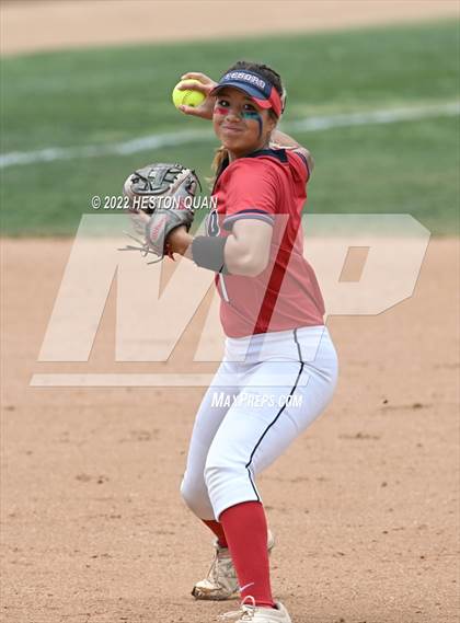 Thumbnail 3 in Bonita vs. Tesoro (CIF-SS D3 Final) photogallery.