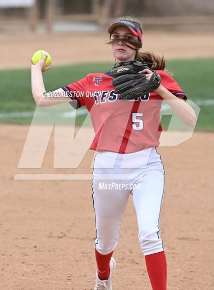 Thumbnail 1 in Bonita vs. Tesoro (CIF-SS D3 Final) photogallery.