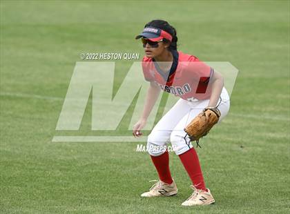 Thumbnail 2 in Bonita vs. Tesoro (CIF-SS D3 Final) photogallery.