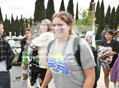 Thumbnail 2 in Bonita vs. Tesoro (CIF-SS D3 Final) photogallery.