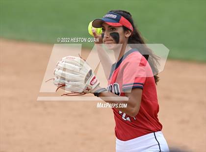 Thumbnail 1 in Bonita vs. Tesoro (CIF-SS D3 Final) photogallery.