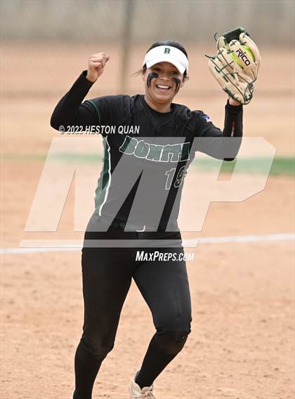 Thumbnail 3 in Bonita vs. Tesoro (CIF-SS D3 Final) photogallery.