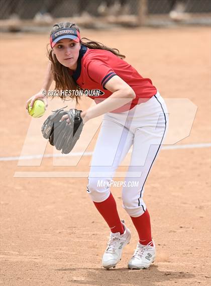 Thumbnail 1 in Bonita vs. Tesoro (CIF-SS D3 Final) photogallery.