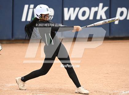 Thumbnail 3 in Bonita vs. Tesoro (CIF-SS D3 Final) photogallery.