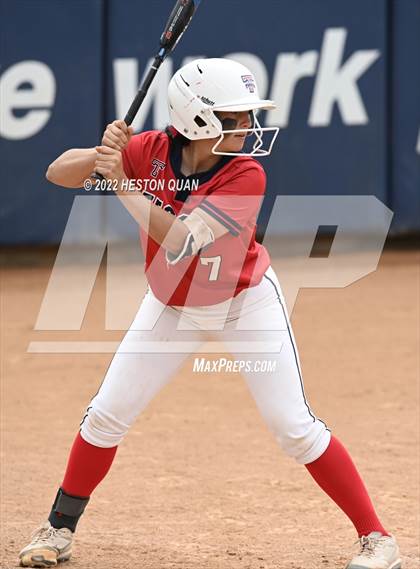 Thumbnail 3 in Bonita vs. Tesoro (CIF-SS D3 Final) photogallery.