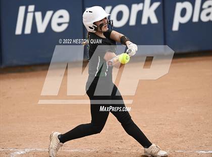 Thumbnail 2 in Bonita vs. Tesoro (CIF-SS D3 Final) photogallery.