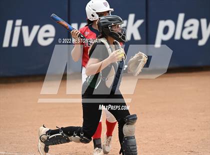 Thumbnail 1 in Bonita vs. Tesoro (CIF-SS D3 Final) photogallery.