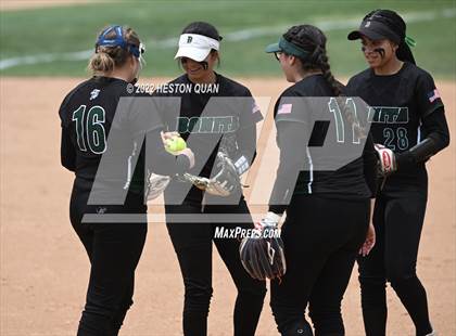 Thumbnail 1 in Bonita vs. Tesoro (CIF-SS D3 Final) photogallery.