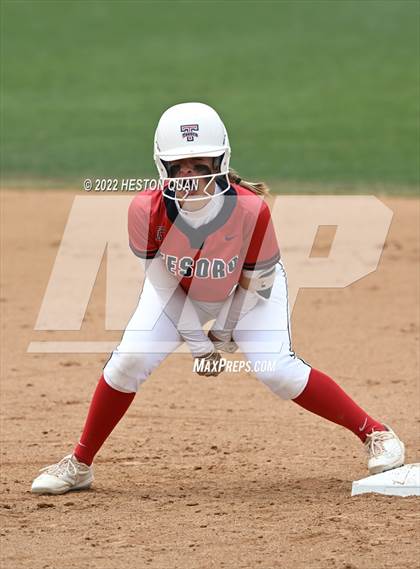 Thumbnail 2 in Bonita vs. Tesoro (CIF-SS D3 Final) photogallery.