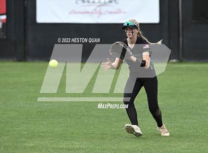 Thumbnail 3 in Bonita vs. Tesoro (CIF-SS D3 Final) photogallery.