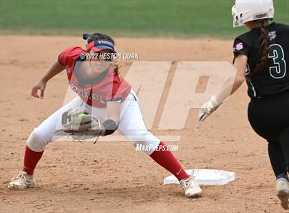 Thumbnail 2 in Bonita vs. Tesoro (CIF-SS D3 Final) photogallery.