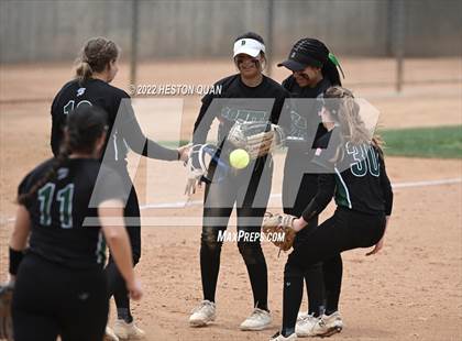 Thumbnail 2 in Bonita vs. Tesoro (CIF-SS D3 Final) photogallery.