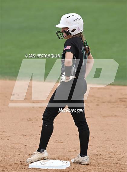 Thumbnail 1 in Bonita vs. Tesoro (CIF-SS D3 Final) photogallery.