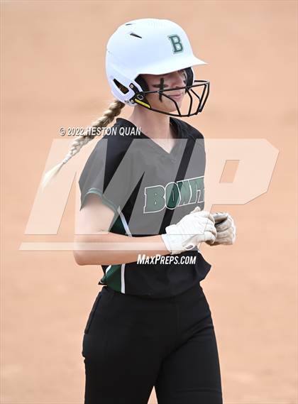 Thumbnail 2 in Bonita vs. Tesoro (CIF-SS D3 Final) photogallery.