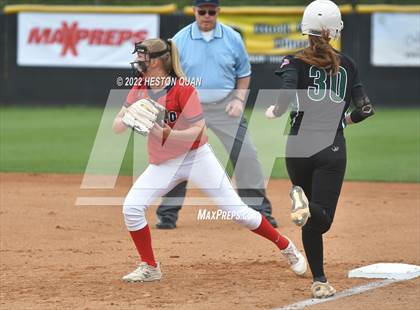 Thumbnail 1 in Bonita vs. Tesoro (CIF-SS D3 Final) photogallery.