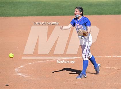 Thumbnail 3 in Uvalde vs San Antonio Memorial (Median Valley Softball Tournament) photogallery.