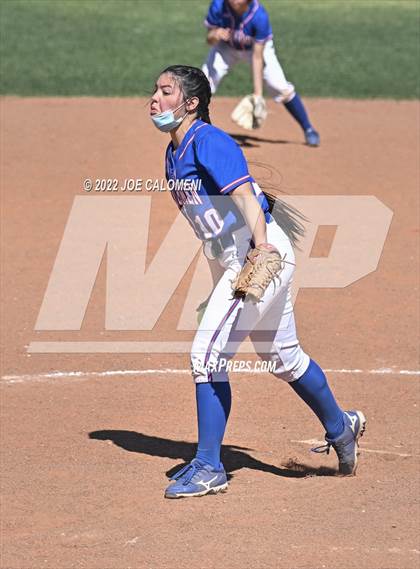 Thumbnail 1 in Uvalde vs San Antonio Memorial (Median Valley Softball Tournament) photogallery.