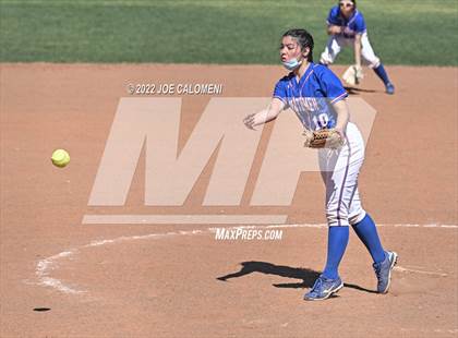 Thumbnail 1 in Uvalde vs San Antonio Memorial (Median Valley Softball Tournament) photogallery.