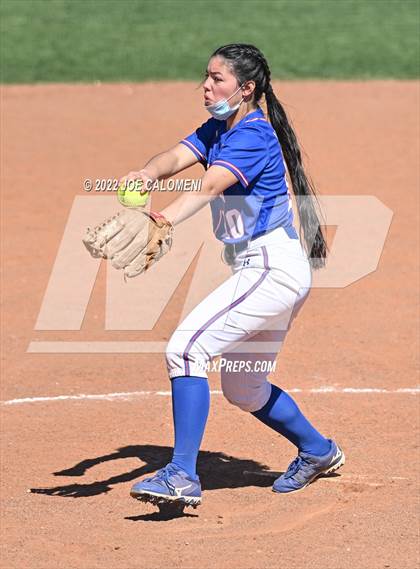 Thumbnail 3 in Uvalde vs San Antonio Memorial (Median Valley Softball Tournament) photogallery.
