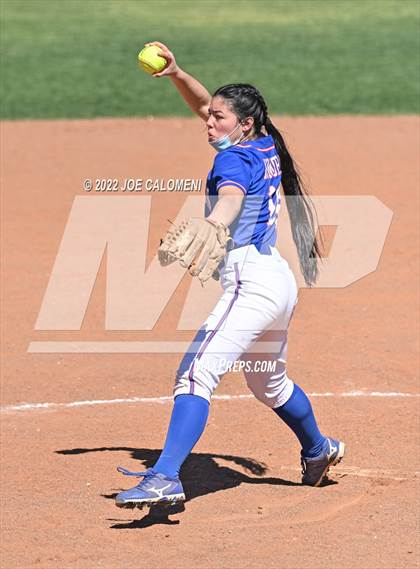 Thumbnail 2 in Uvalde vs San Antonio Memorial (Median Valley Softball Tournament) photogallery.
