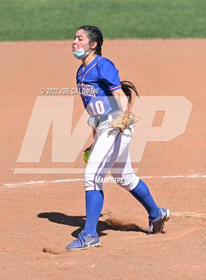 Thumbnail 3 in Uvalde vs San Antonio Memorial (Median Valley Softball Tournament) photogallery.