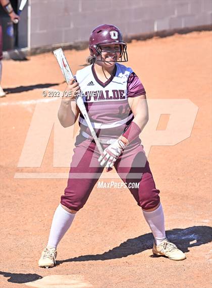 Thumbnail 3 in Uvalde vs San Antonio Memorial (Median Valley Softball Tournament) photogallery.