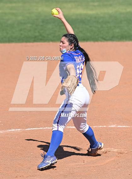 Thumbnail 3 in Uvalde vs San Antonio Memorial (Median Valley Softball Tournament) photogallery.