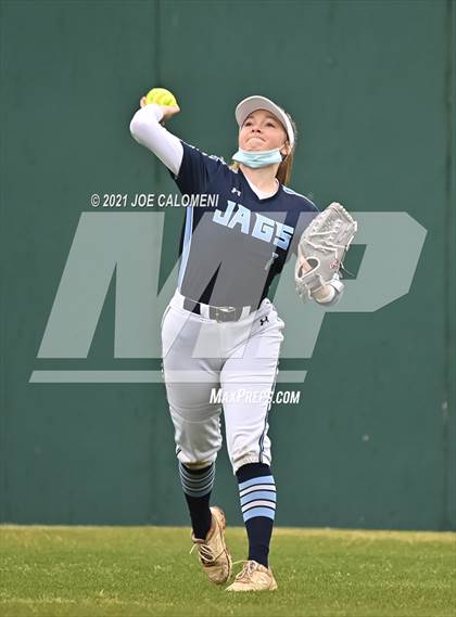 Thumbnail 2 in Johnson vs Boerne-Champion (NEISD Tournament) photogallery.