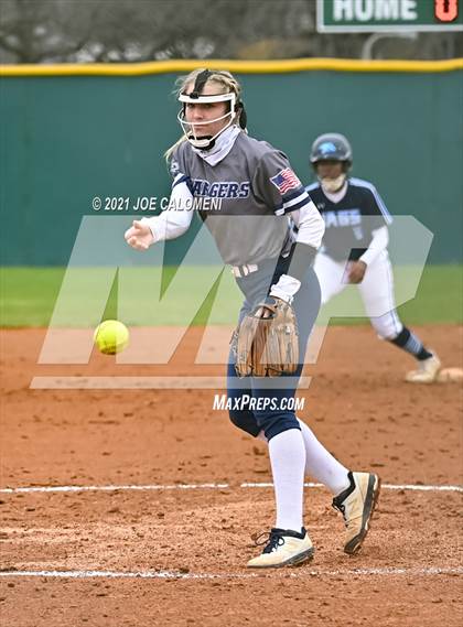 Thumbnail 2 in Johnson vs Boerne-Champion (NEISD Tournament) photogallery.