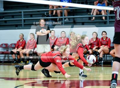 Thumbnail 2 in Harmony Grove @ Perryville photogallery.