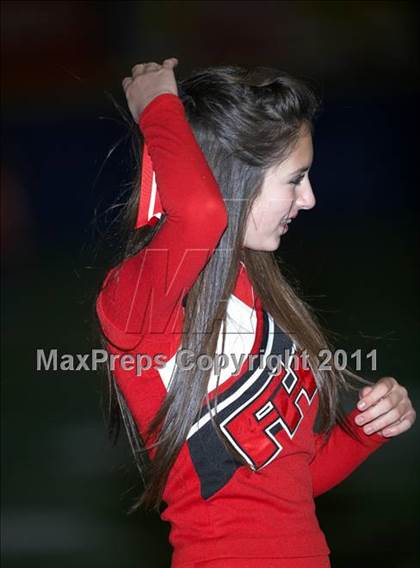 Thumbnail 3 in Ferndale vs. Salesian (CIF NCS D4 Final) photogallery.