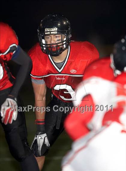 Thumbnail 1 in Ferndale vs. Salesian (CIF NCS D4 Final) photogallery.